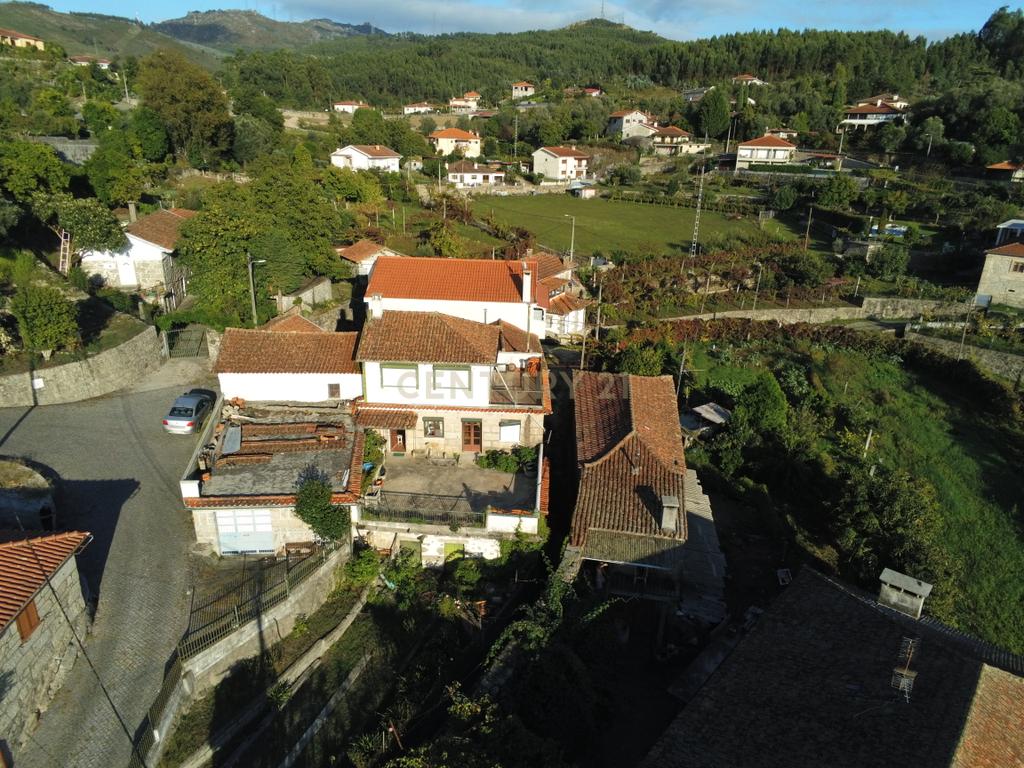 Casa para Restauro em São João de Rei, Povoa de Lanhoso - Image 25