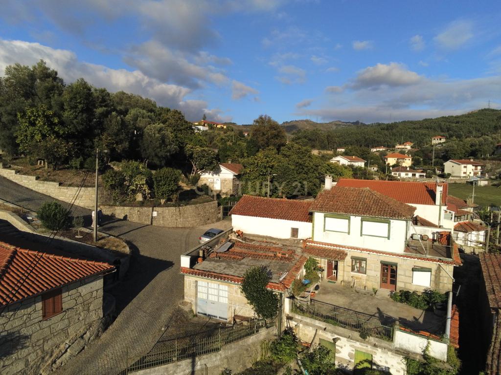 Casa para Restauro em São João de Rei, Povoa de Lanhoso - Image 26