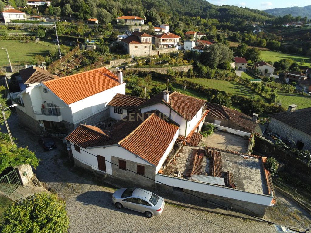 Casa para Restauro em São João de Rei, Povoa de Lanhoso - Image 29