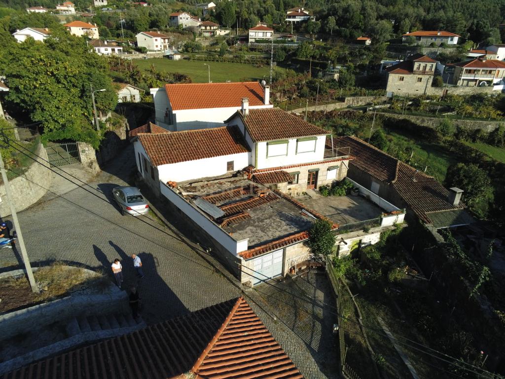 Casa para Restauro em São João de Rei, Povoa de Lanhoso - Image 16