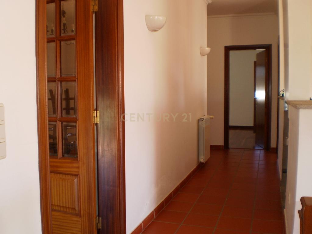 MORADIA de 3 ANDARES, ARMAZÉM-LOJA-HABITAÇÃO - Image 18