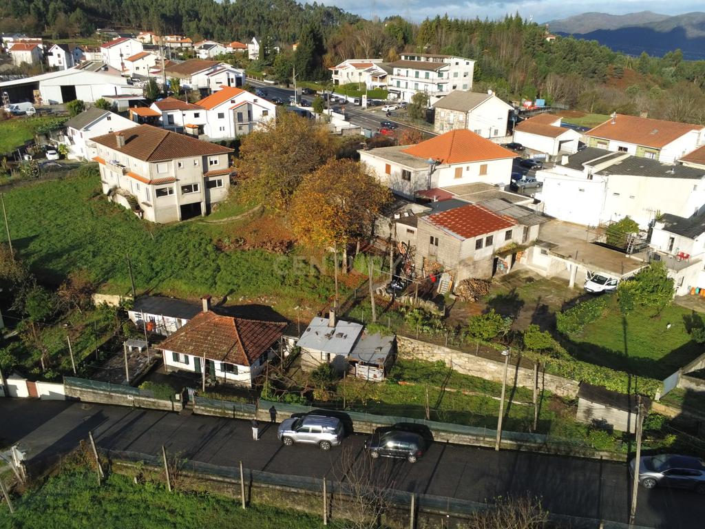 Casa Térreana Cerdeirinhas , Vieira do Minho - Braga com Terreno - Image 21