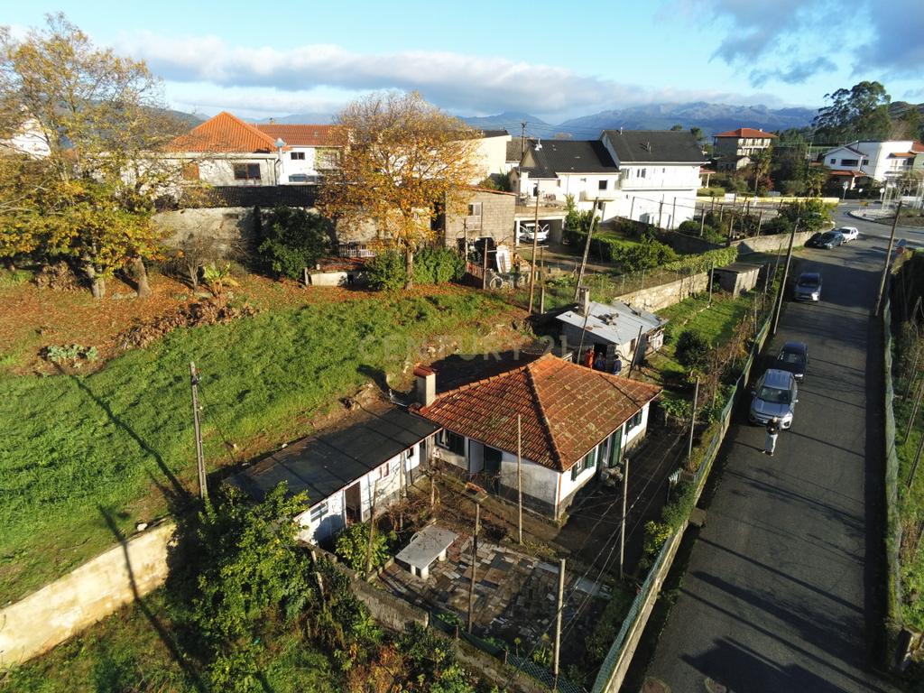 Casa Térreana Cerdeirinhas , Vieira do Minho - Braga com Terreno - Image 27