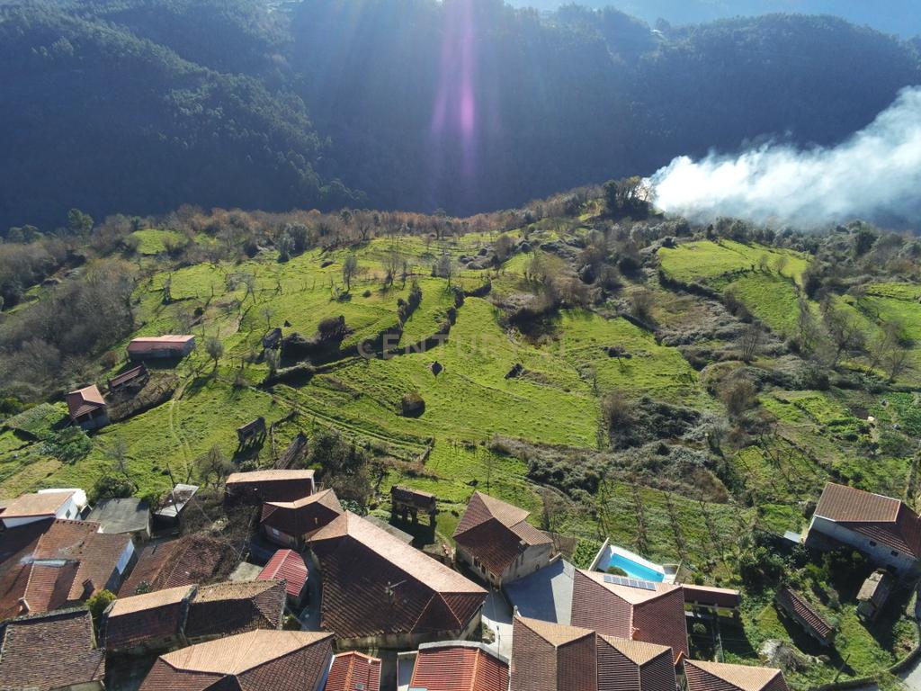 Magnífica Casa em Pedra no Gerês – Um Refúgio Único na Natureza - Image 37