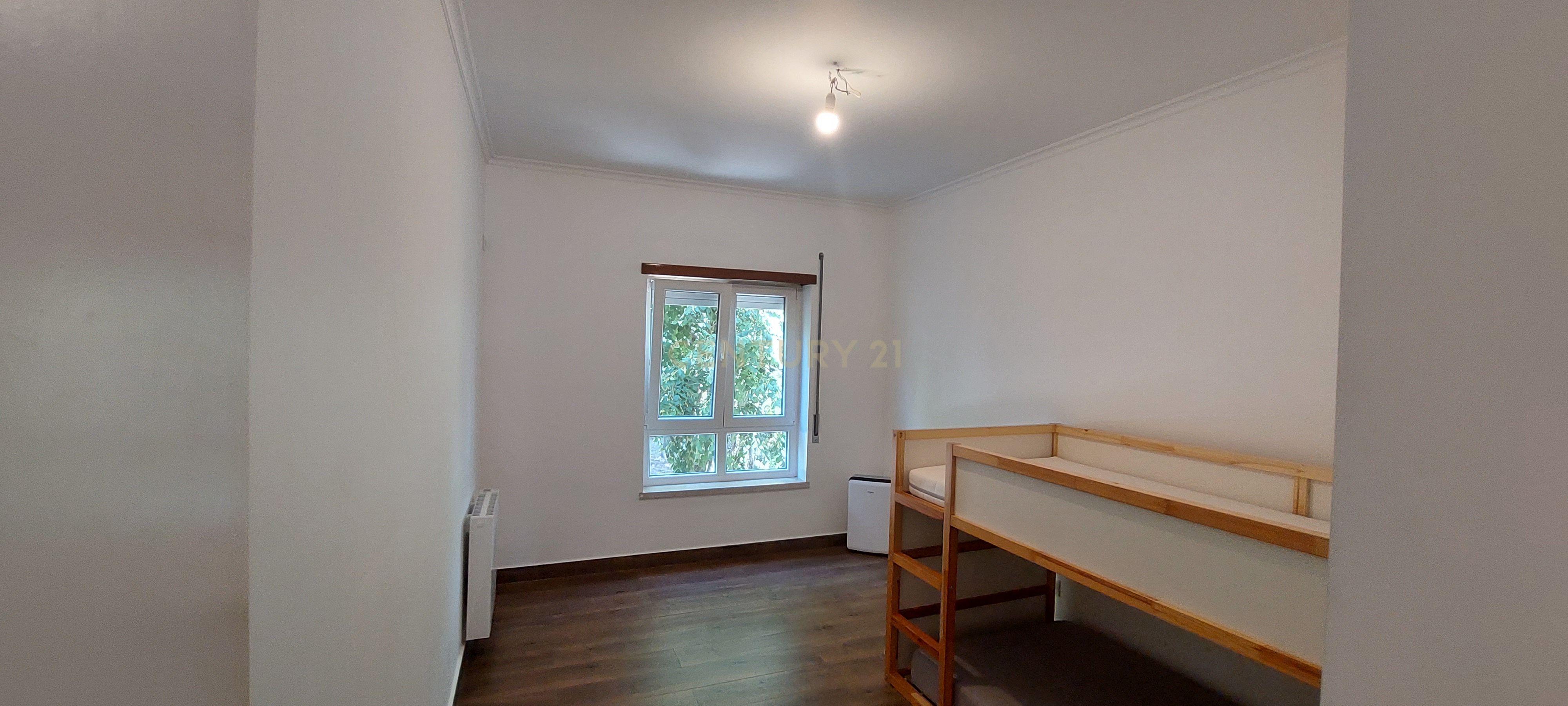 Fotografia 4 de Arrenda-se Apartamento T3 Renovado em Oeiras