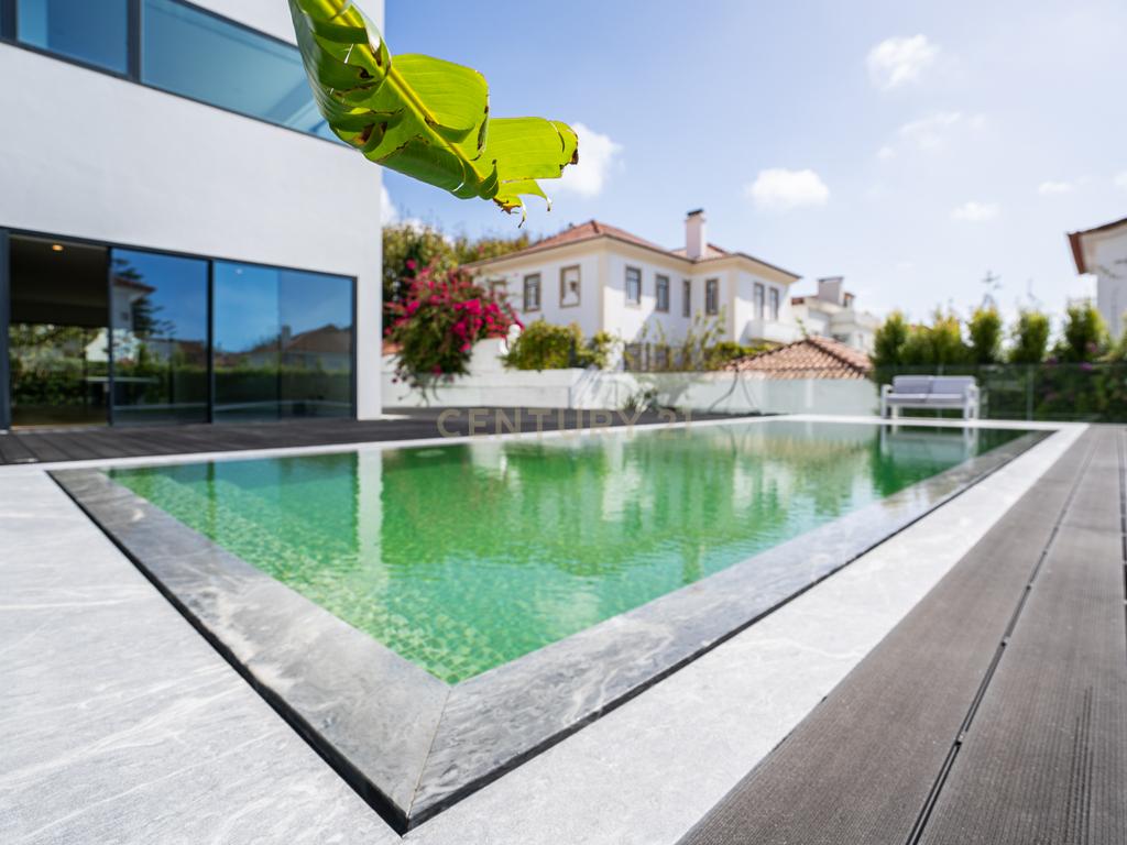 MORADIA T3 | PISCINA | PAREDE | CASCAIS - Image 2
