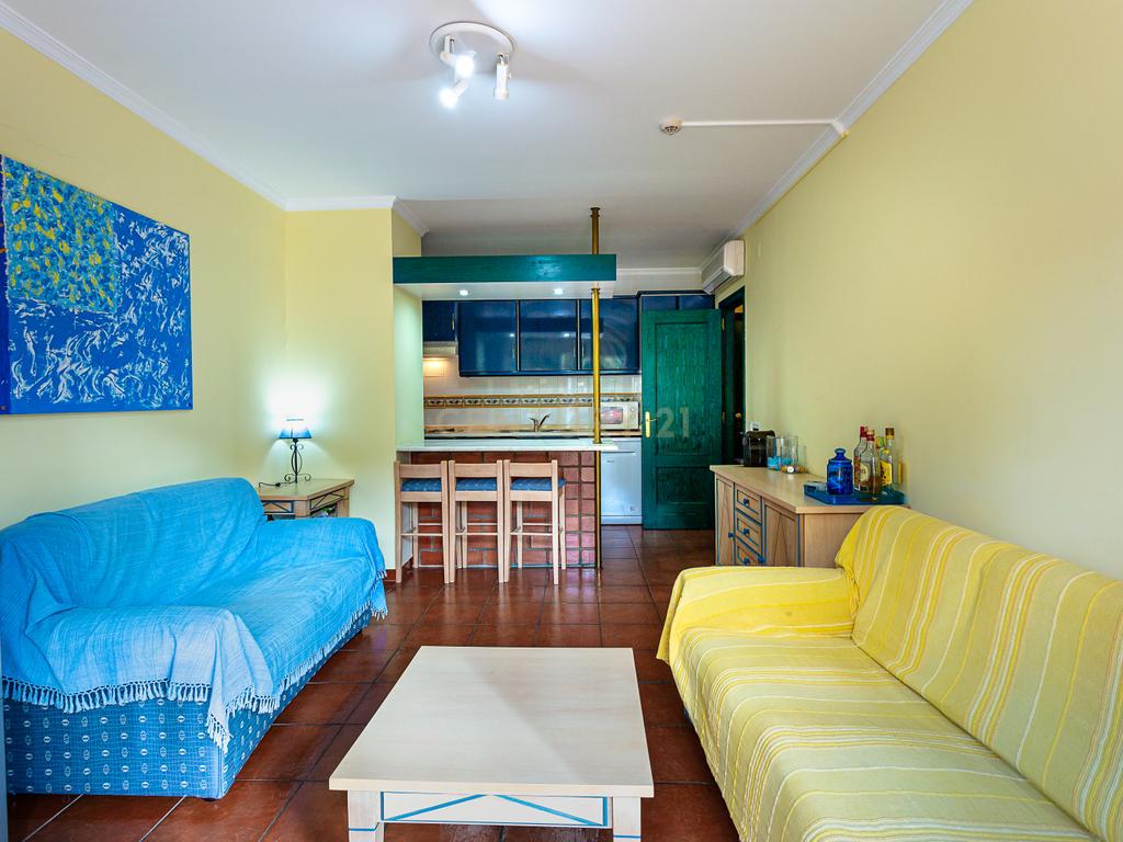 Apartamento T2 no Prestigiado Condomínio Fechado Parque dos Reis - Monte Gordo, Algarve - Image 6
