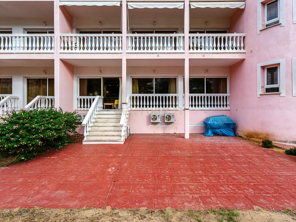 Apartamento T2 no Prestigiado Condomínio Fechado Parque dos Reis - Monte Gordo, Algarve - Image 19