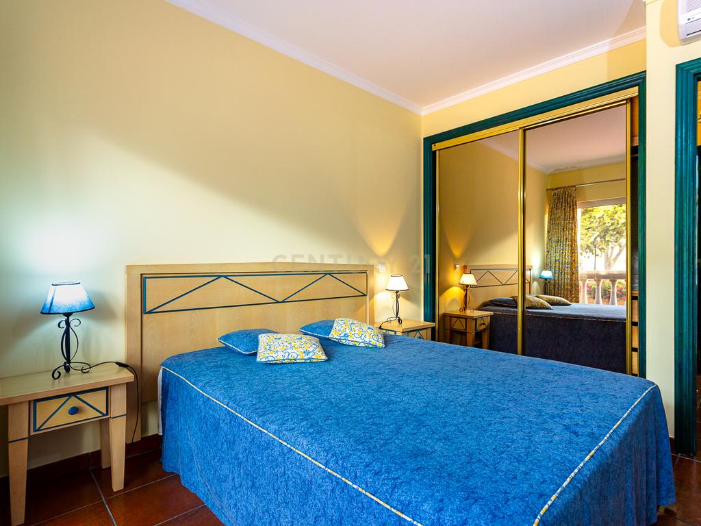 Apartamento T2 no Prestigiado Condomínio Fechado Parque dos Reis - Monte Gordo, Algarve - Image 16