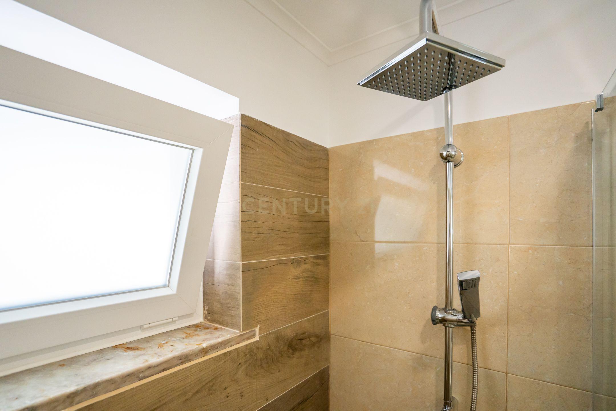 O melhor Apartamento T2 Remodelado nas Fontainhas em Cascais. - Image 21