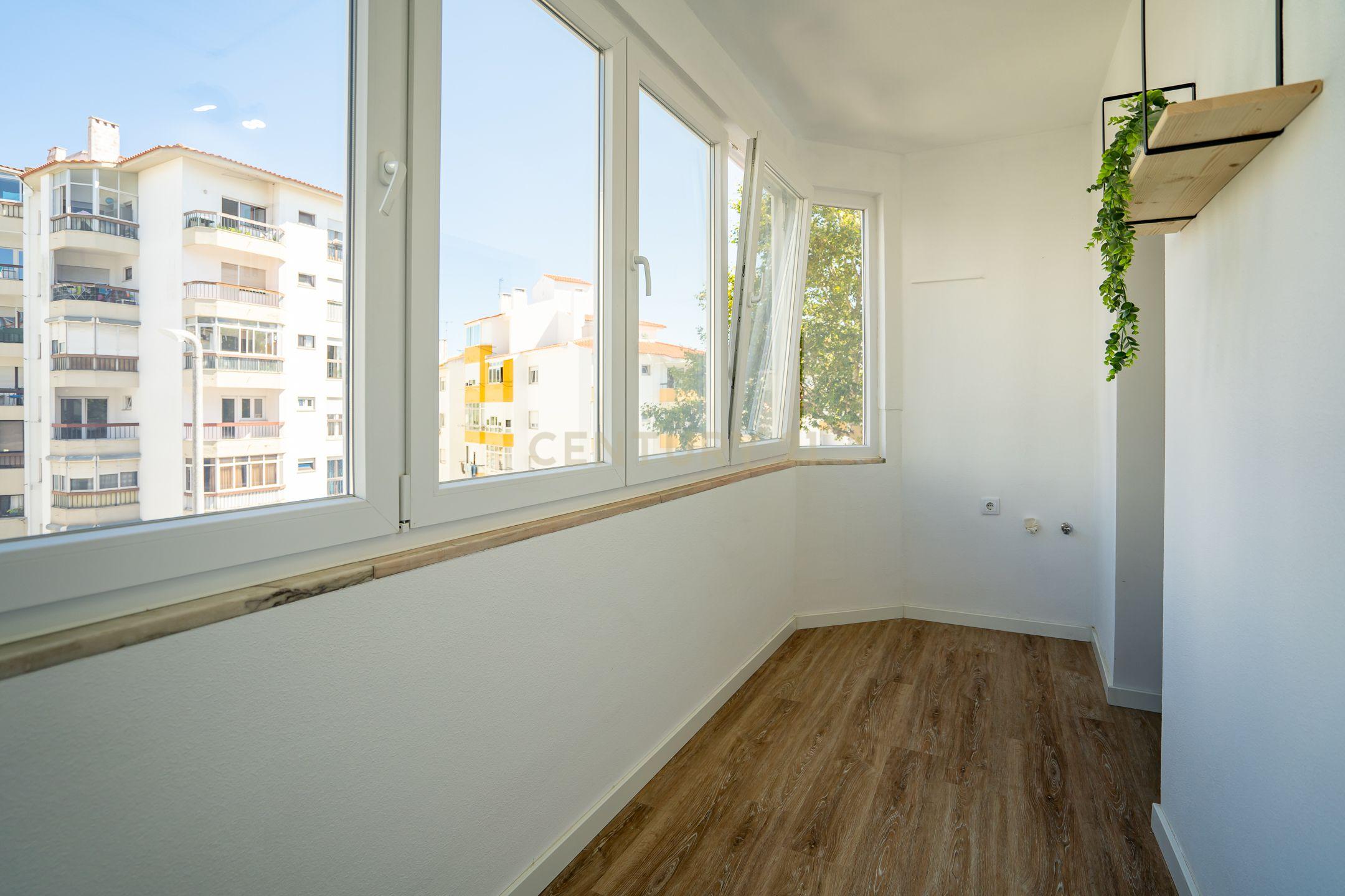 O melhor Apartamento T2 Remodelado nas Fontainhas em Cascais. - Image 8
