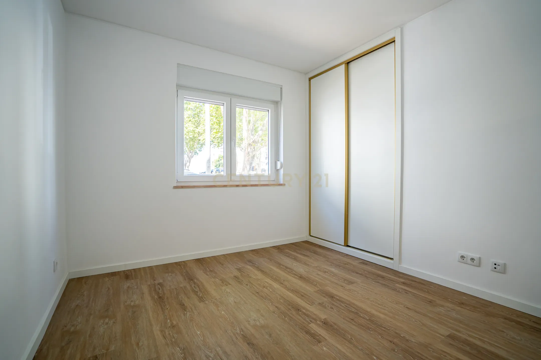 O melhor Apartamento T2 Remodelado nas Fontainhas em Cascais. - Image 27