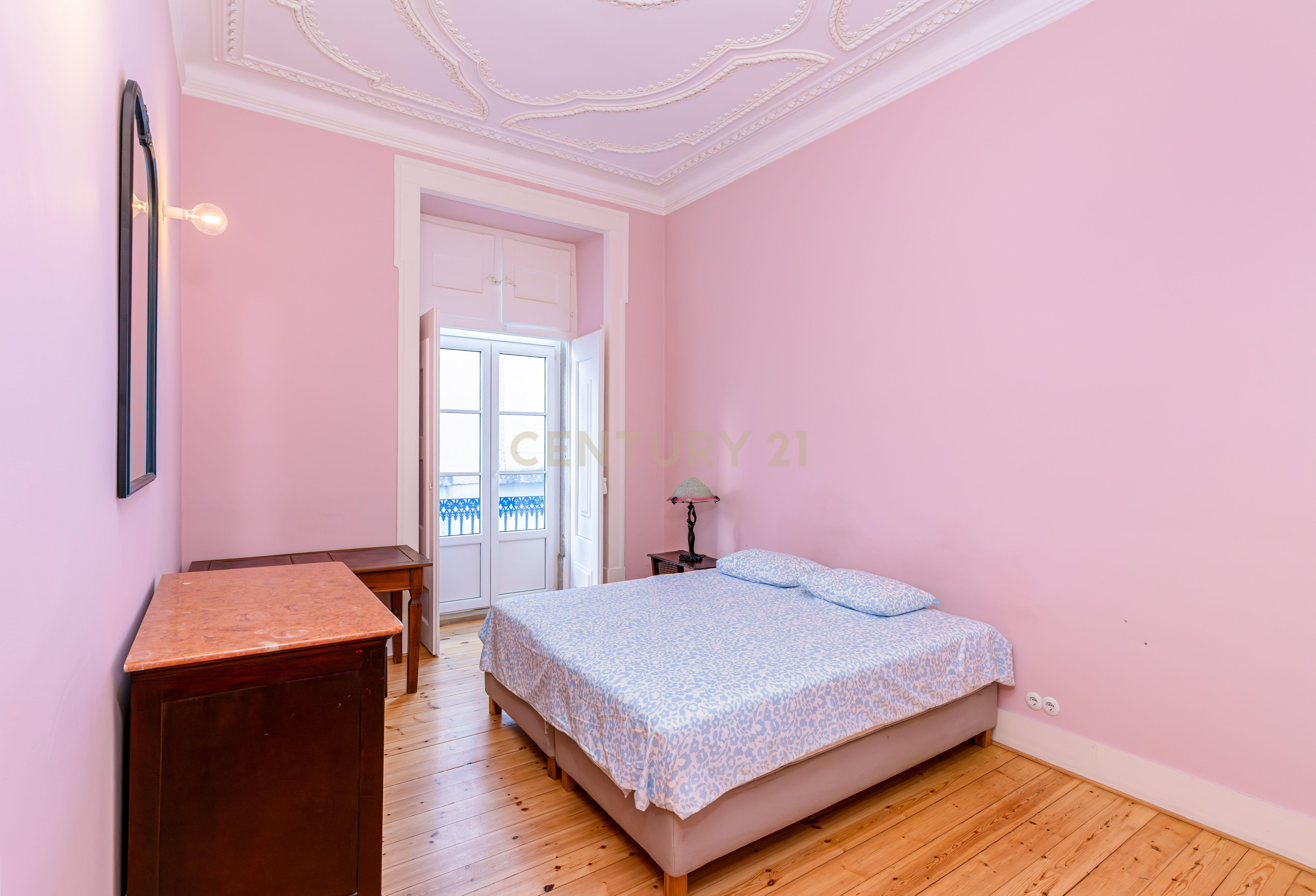 Moderno e Aconchegante Apartamento T2 em Lisboa Sé Alfama - Image 14