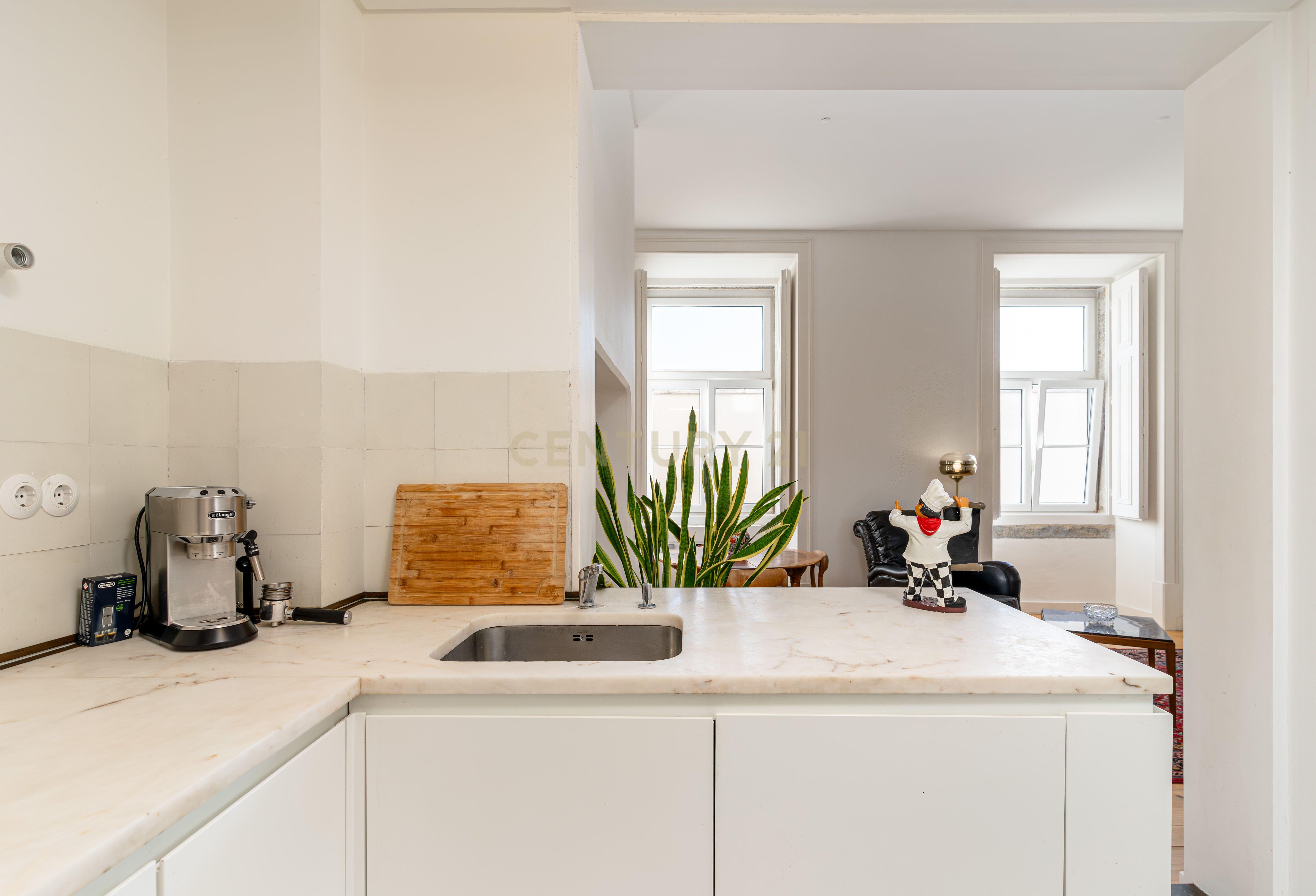 Moderno e Aconchegante Apartamento T2 em Lisboa Sé Alfama - Image 29