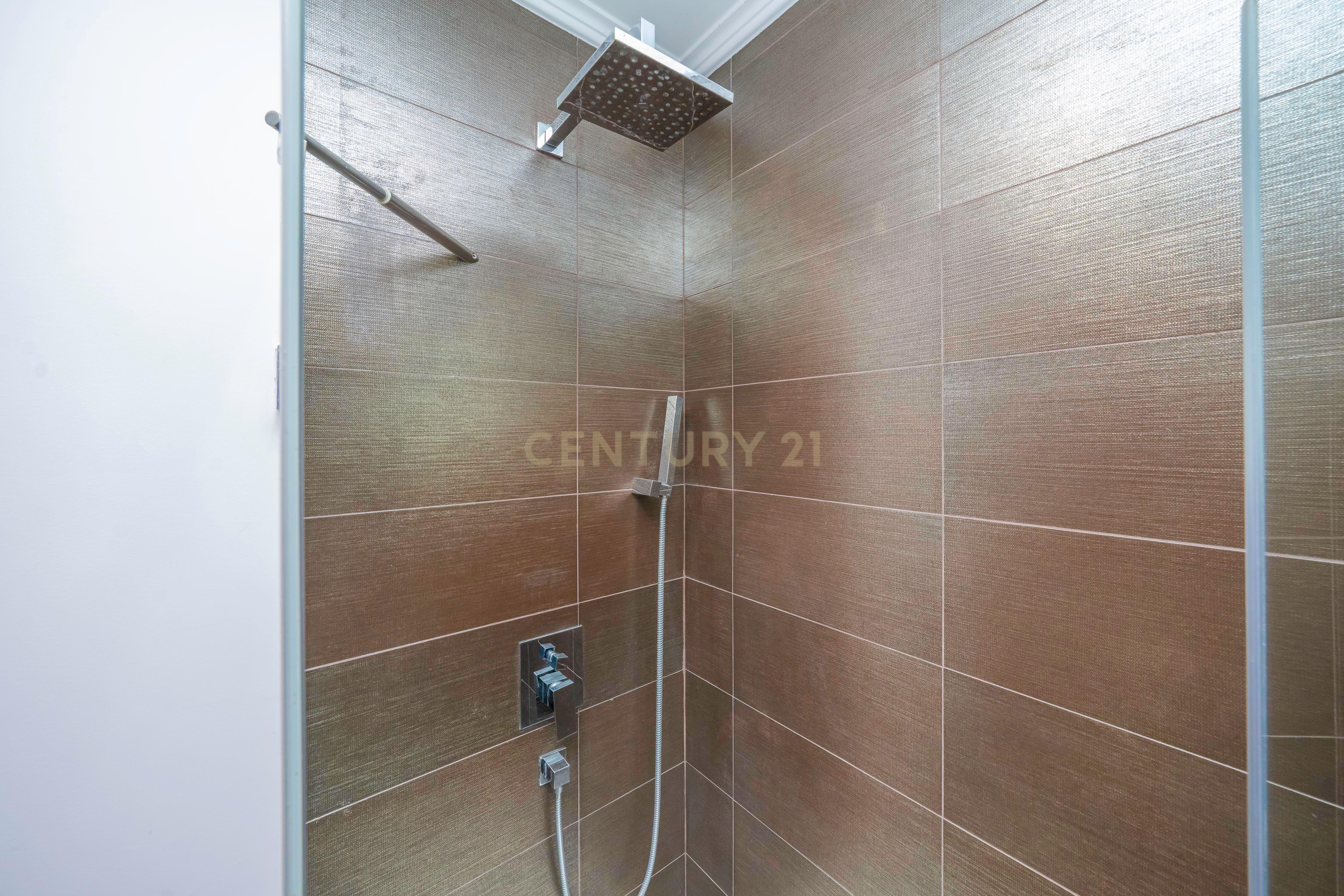 Magnífica Moradia Térrea T3 c/ Piscina, no Penteado, Moita - Image 16