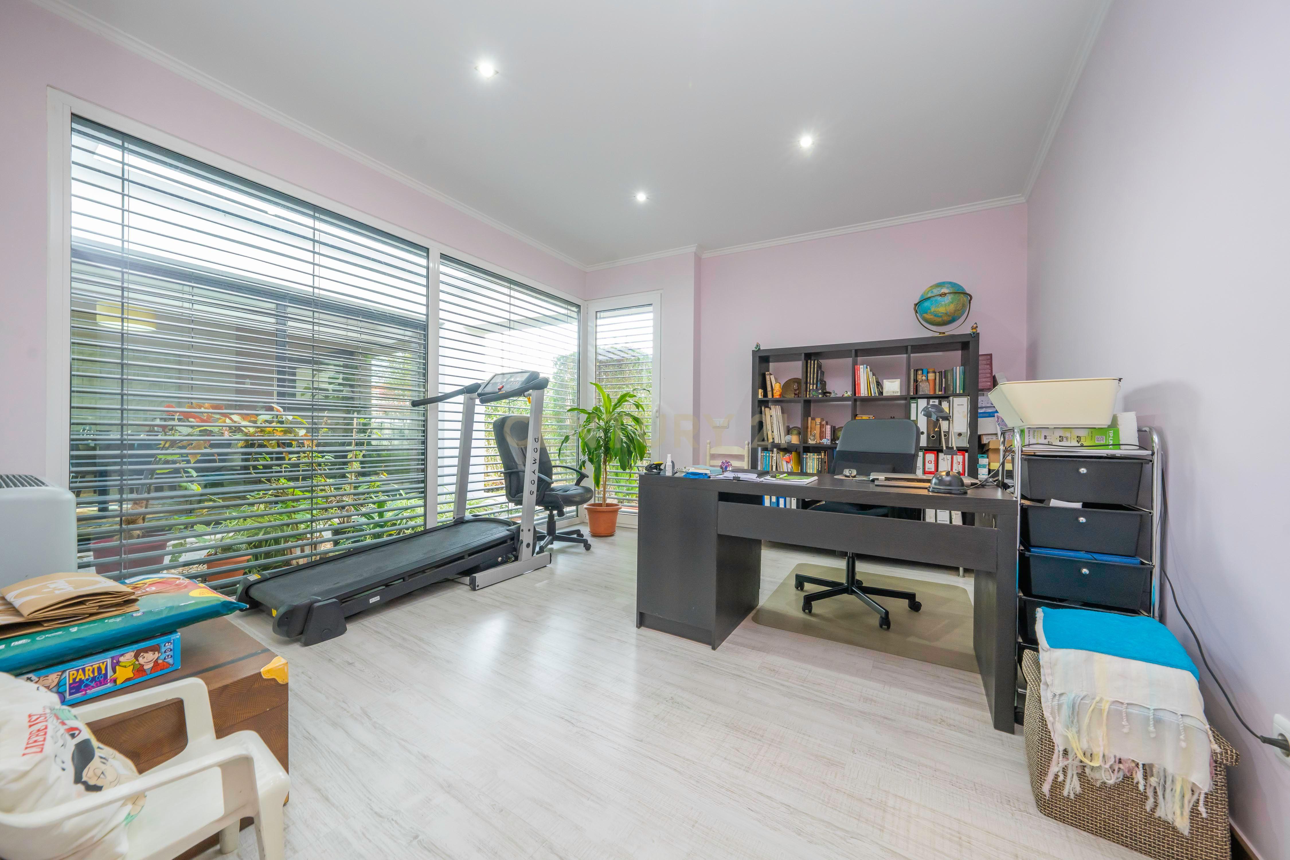 Magnífica Moradia Térrea T3 c/ Piscina, no Penteado, Moita - Image 17