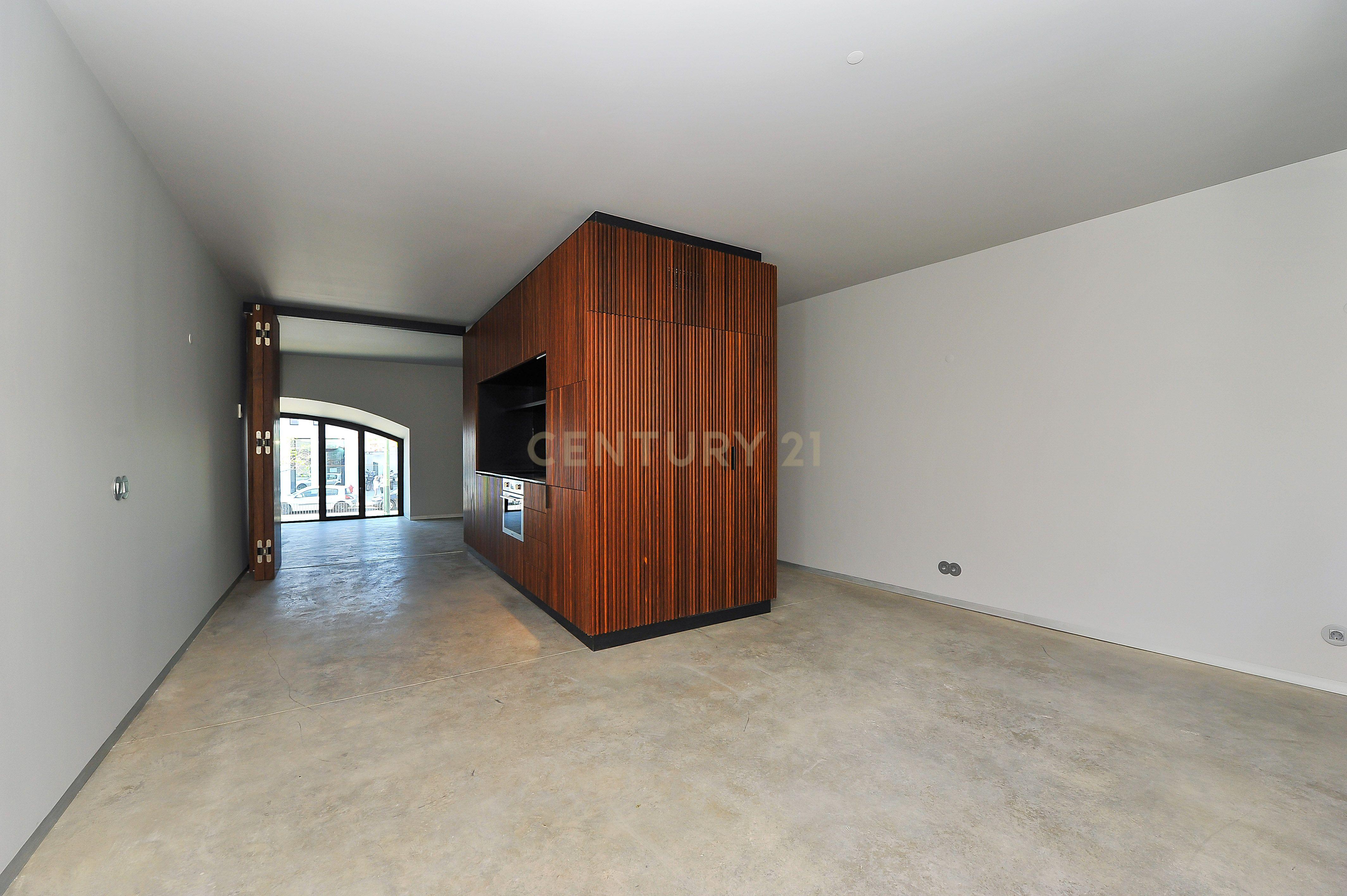 Loft Residencial T1 de design industrial no prestigiado Alcantâra Lofts. Para Venda - Image 18