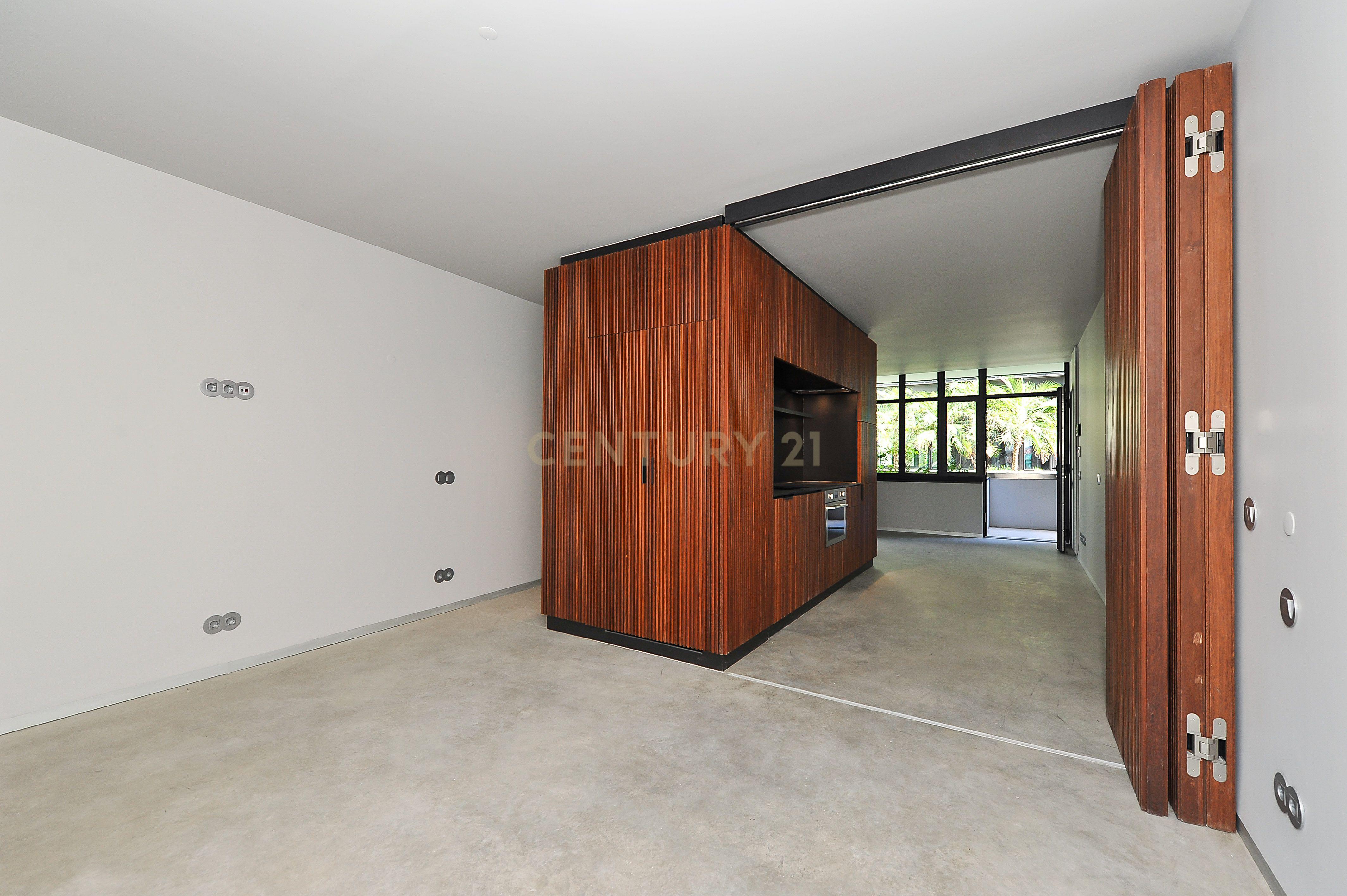 Loft Residencial T1 de design industrial no prestigiado Alcantâra Lofts. Para Venda - Image 24