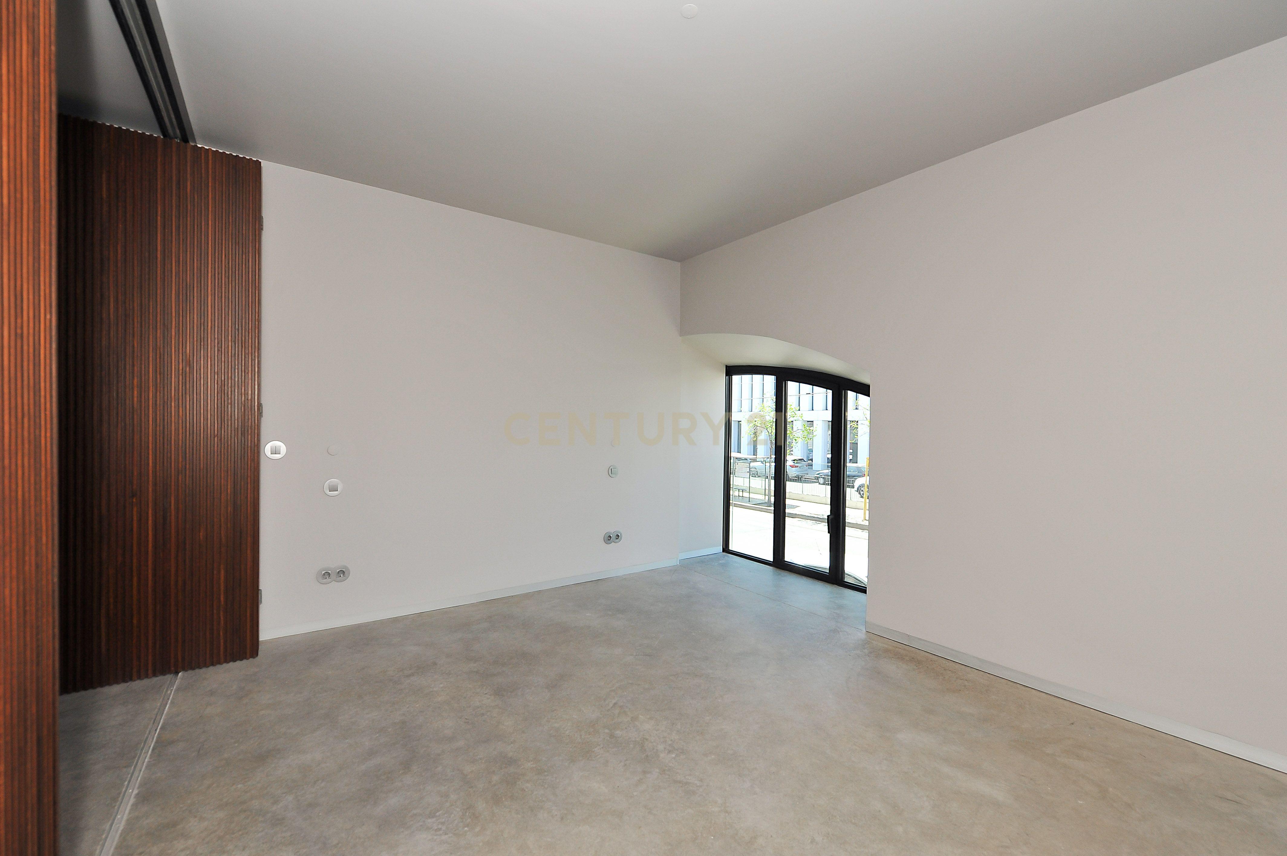 Loft Residencial T1 de design industrial no prestigiado Alcantâra Lofts. Para Venda - Image 15