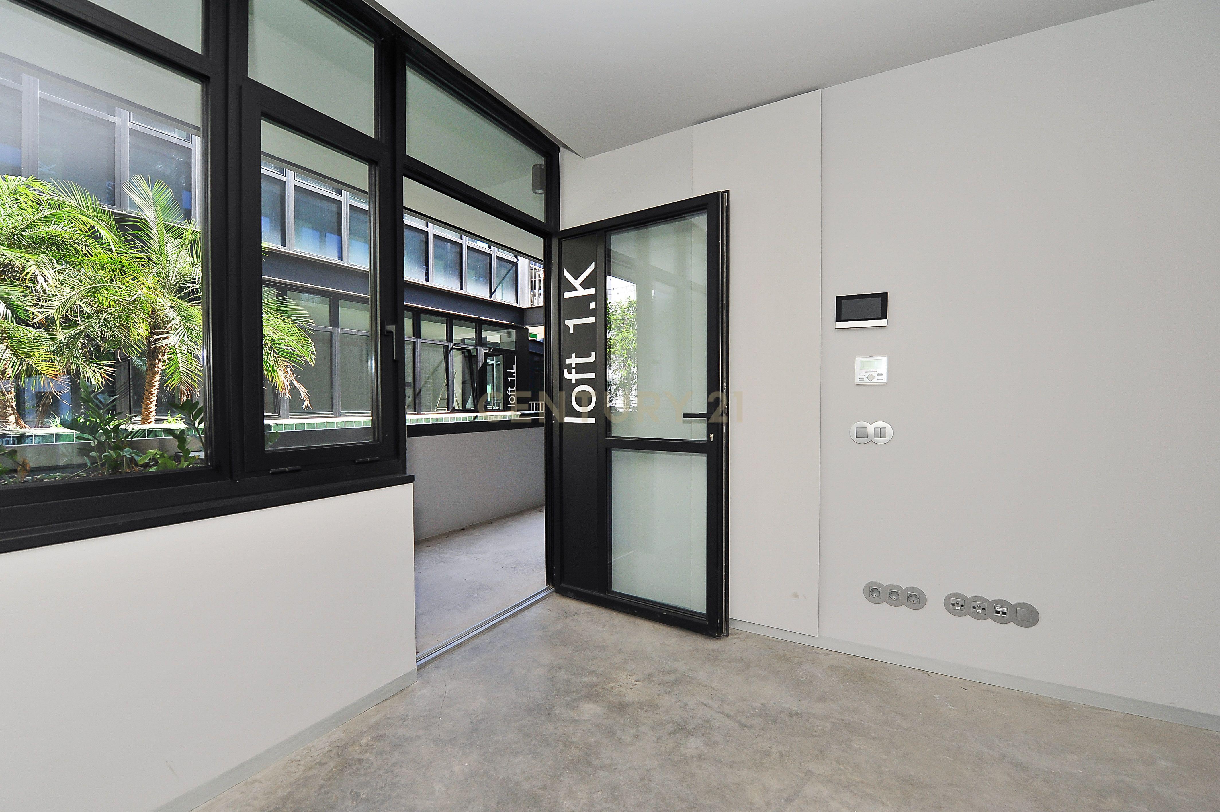 Loft Residencial T1 de design industrial no prestigiado Alcantâra Lofts. Para Venda - Image 12