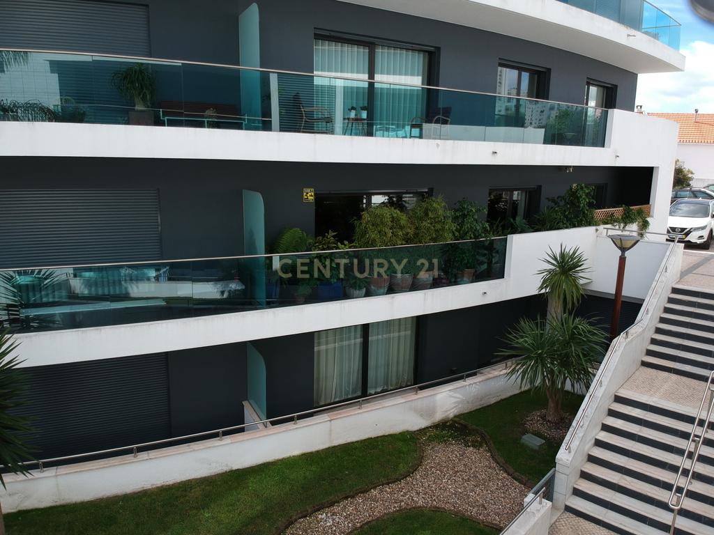 Apartamento de Luxo T4 em Almada - Image 8