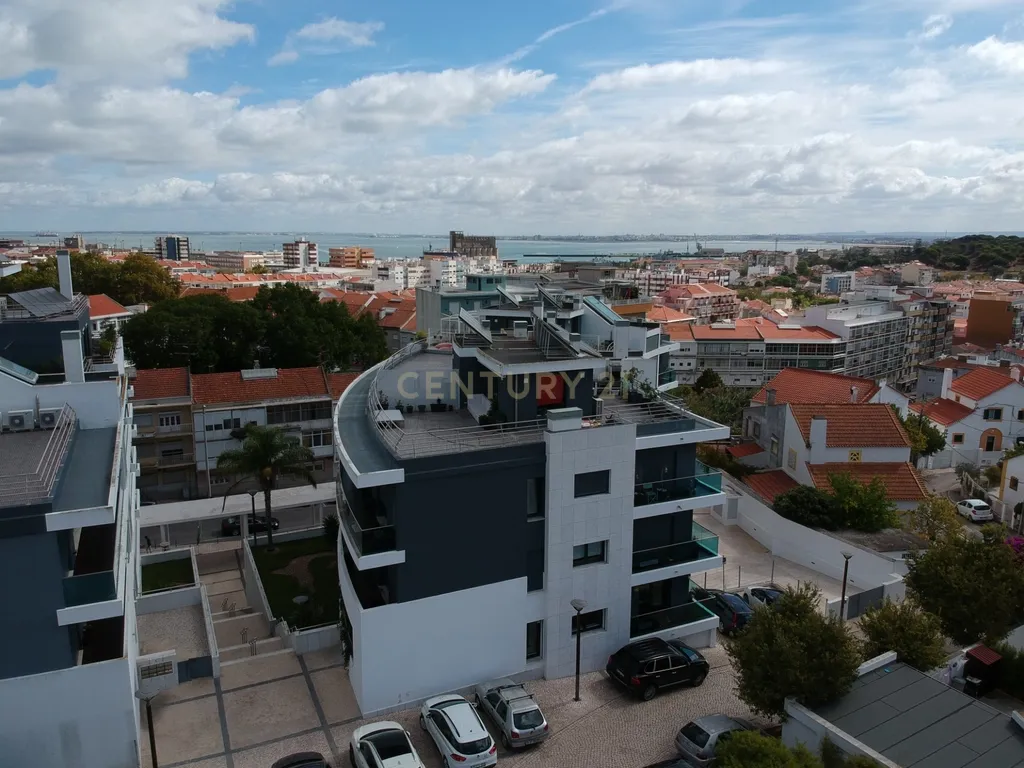 Apartamento de Luxo T4 em Almada - Image 21