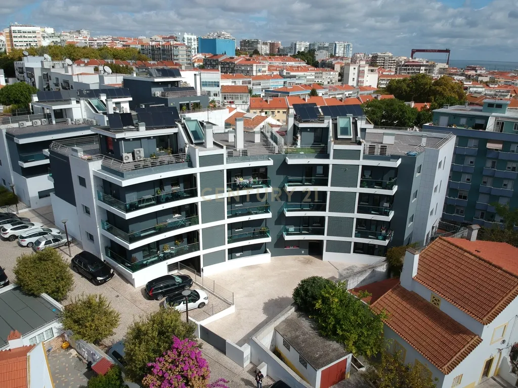 Apartamento de Luxo T4 em Almada - Image 19