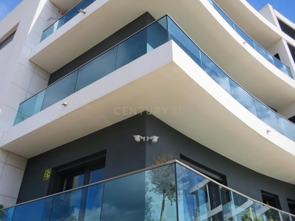 Apartamento de Luxo T4 em Almada - Image 15