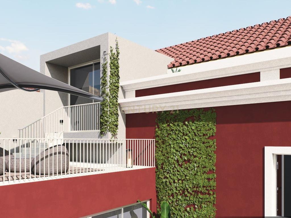 Apartamento T4 Duplex - Condomínio "Páteo do Monte Estoril" - Image 1