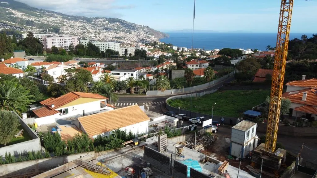 Moradia Em Banda- São Martinho- Funchal (B) - Image 20