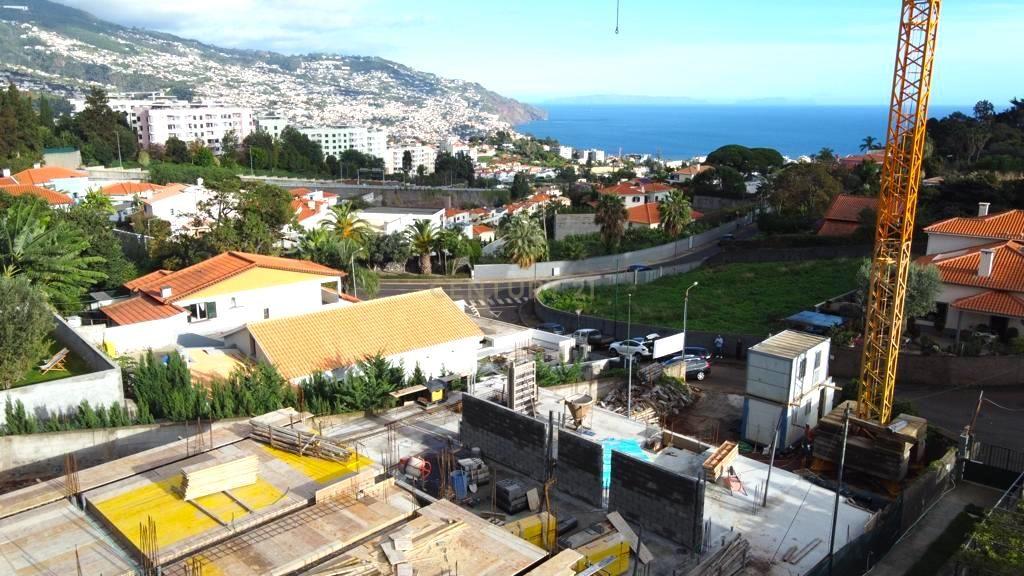 Moradia Banda T3 - São Martinho - Funchal - Image 11