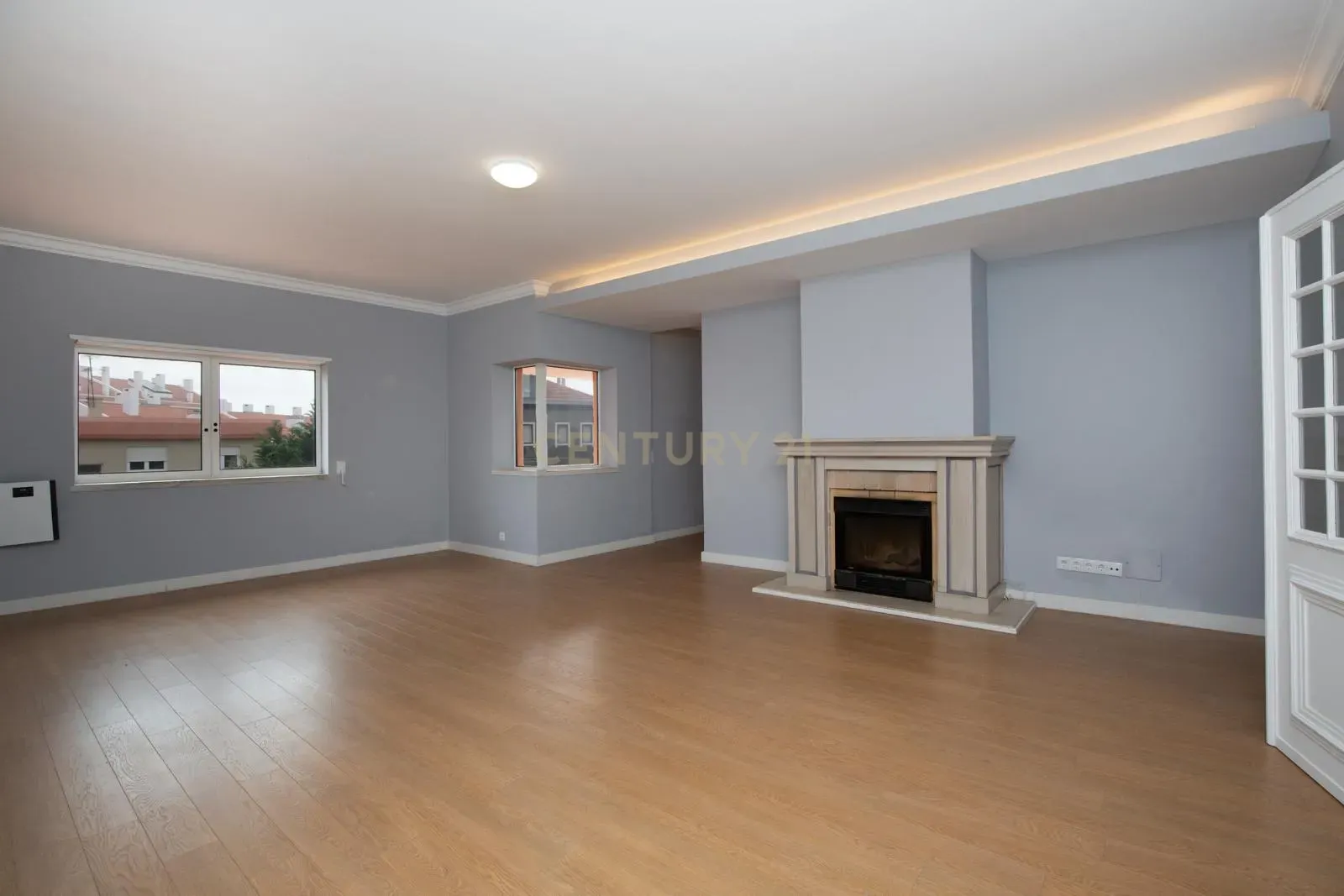 Fotografia 5 de Espaçoso Apartamento T3 para arrendamento | 144 m² | Monte Estoril apenas 500 metros da praia