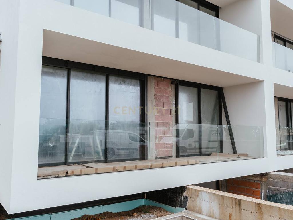 Moradia T4 c/ piscina - Madalena - Image 45