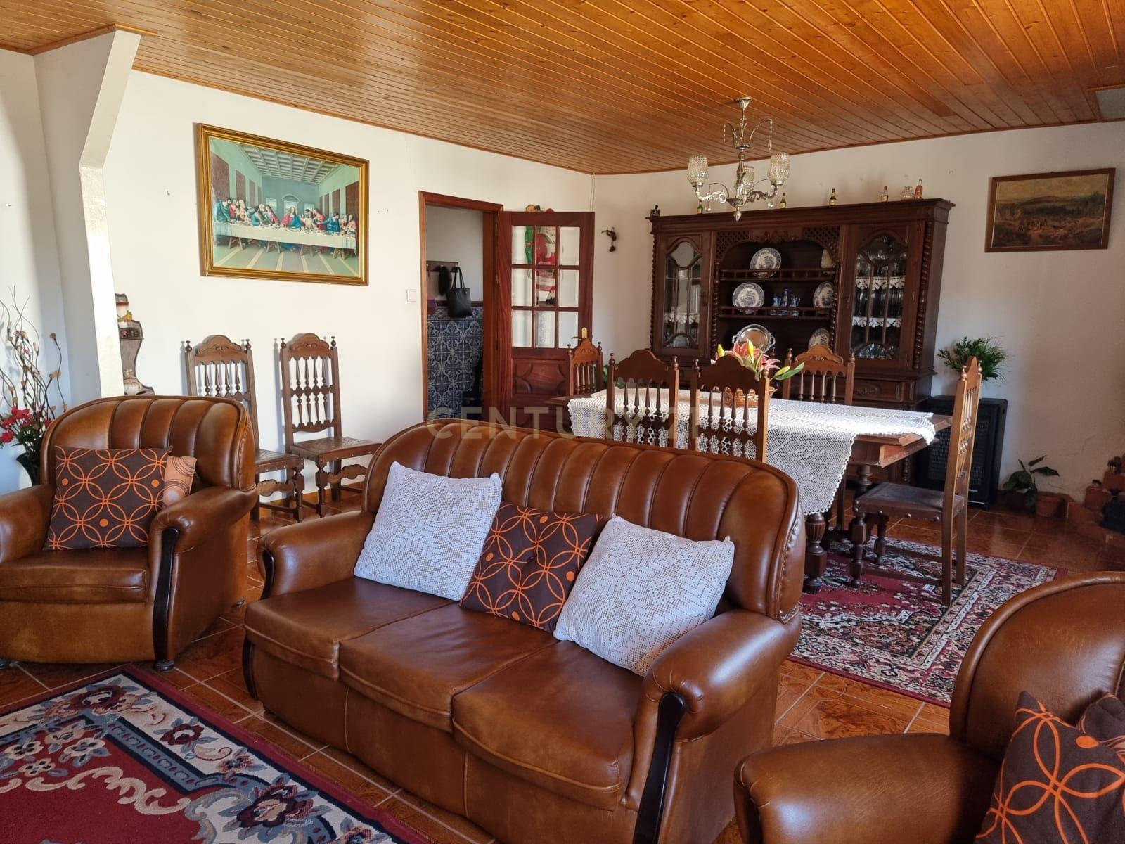 Moradia Isolada T3 Tabuaço - Image 3