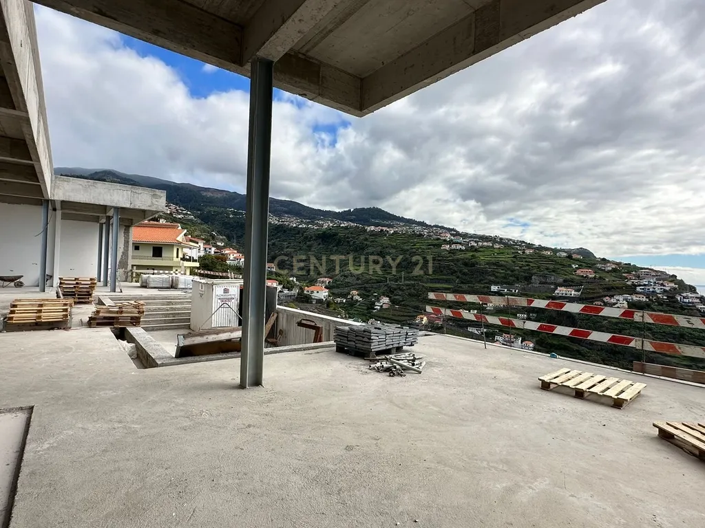 Villa de luxo Contemporânea - CALHETA - MADEIRA - Image 9