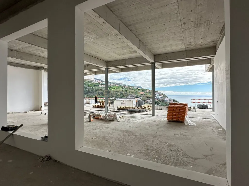 Villa de luxo Contemporânea - CALHETA - MADEIRA - Image 12