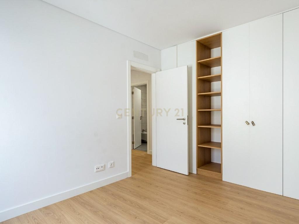 Moradia T3 -  Excelente oportunidade de investimento, perto do centro de Cascais! - Image 16