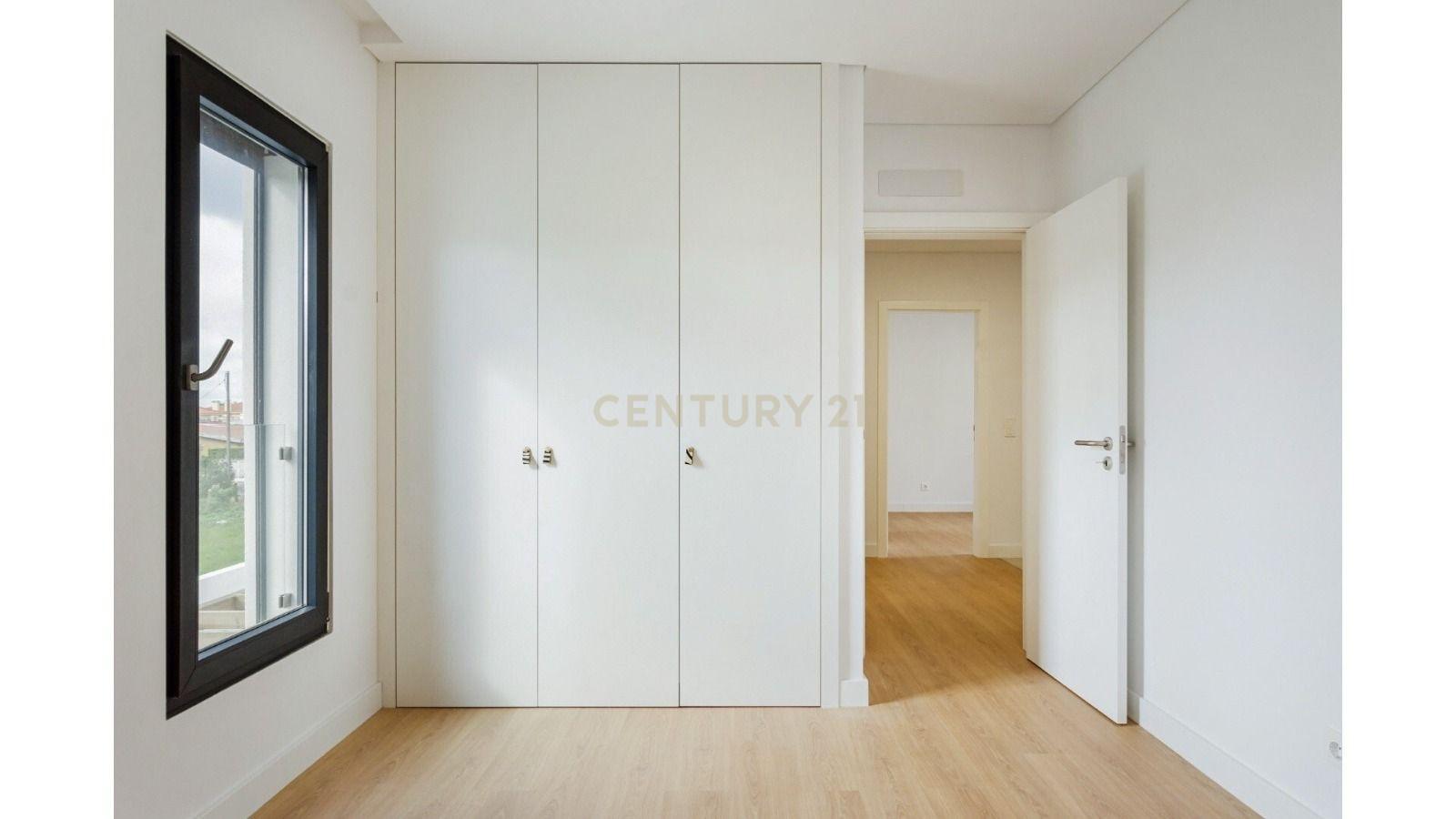 Moradia T3 - Excelente oportunidade de investimento, perto do centro de Cascais! - Image 17