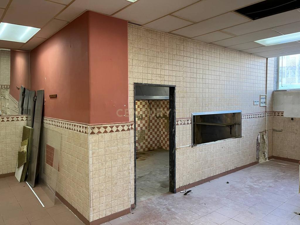 Espaço comercial para arrendamento | 225 m² | Extração de fumos | Moscavide - Image 18