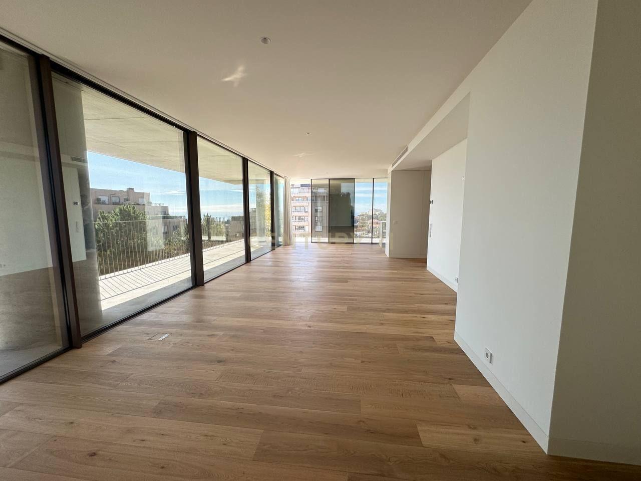 T3 Luxo Novo - Miramar Tower, Porto - Image 5