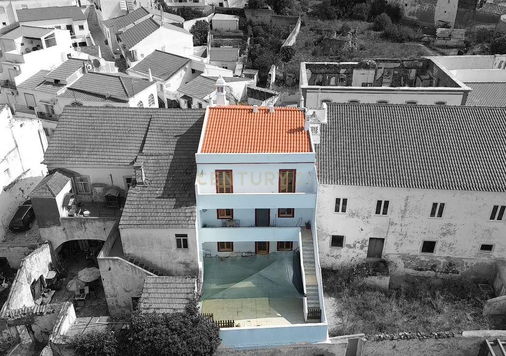 Moradia T4 | S.B. Messines | Garagem | Varandas - Image 5