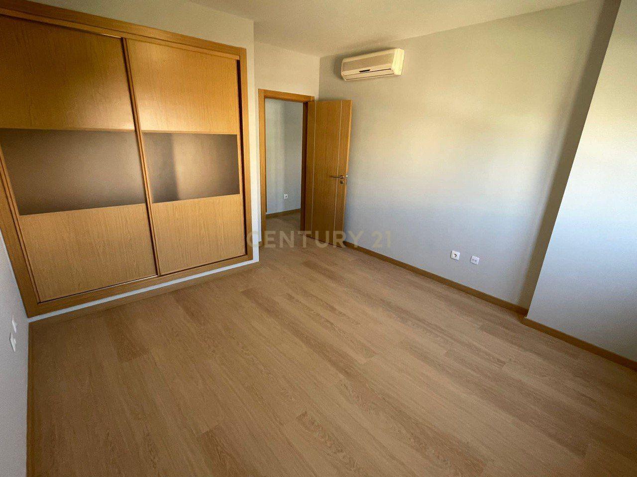 Fotografia 8 de Elegância, Conforto e Localização Premium – T3 nas Colinas do Cruzeiro