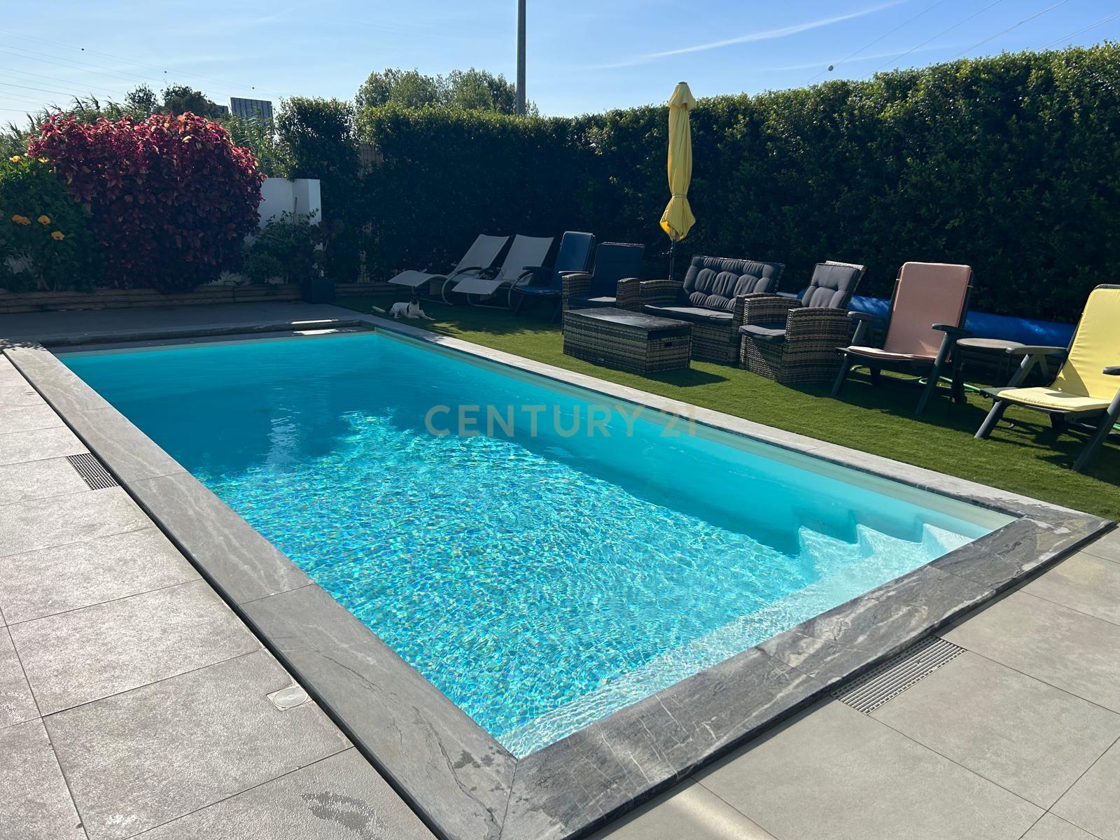 MORADIA ISOLADA, T4, com JARDIM e PISCINA AQUECIDA, CAPARICA - ALMADA - Image 60