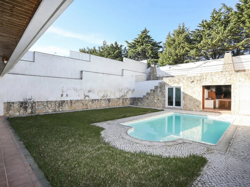 Moradia em Caneças, com piscina, sótao e um anexo com churrasqueira e quarto independente - Image 33