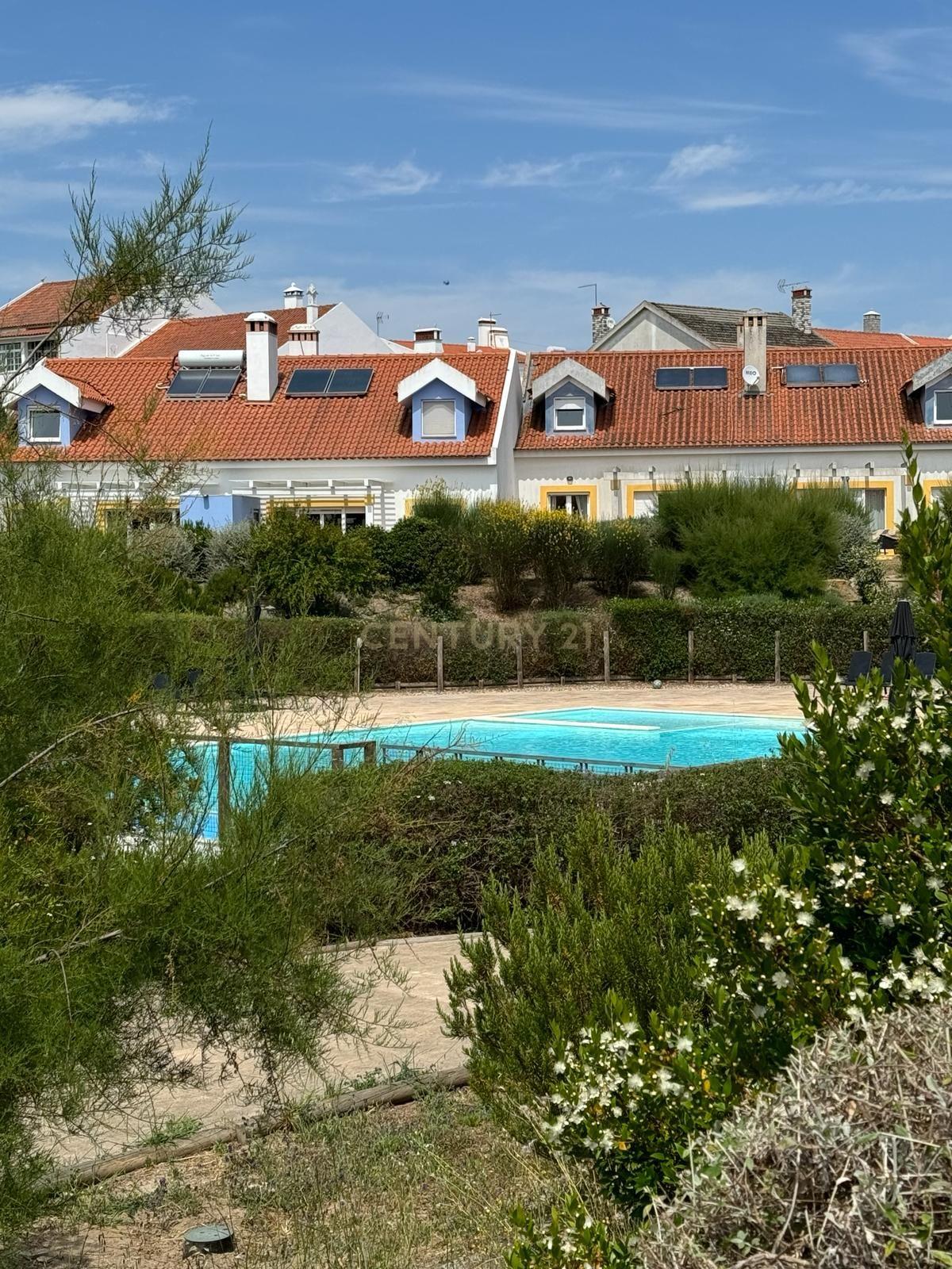 Encantadora moradia de 3 quartos situada no condomínio fechado Casas da Aldeia, em São Francisco da Serra - Image 39