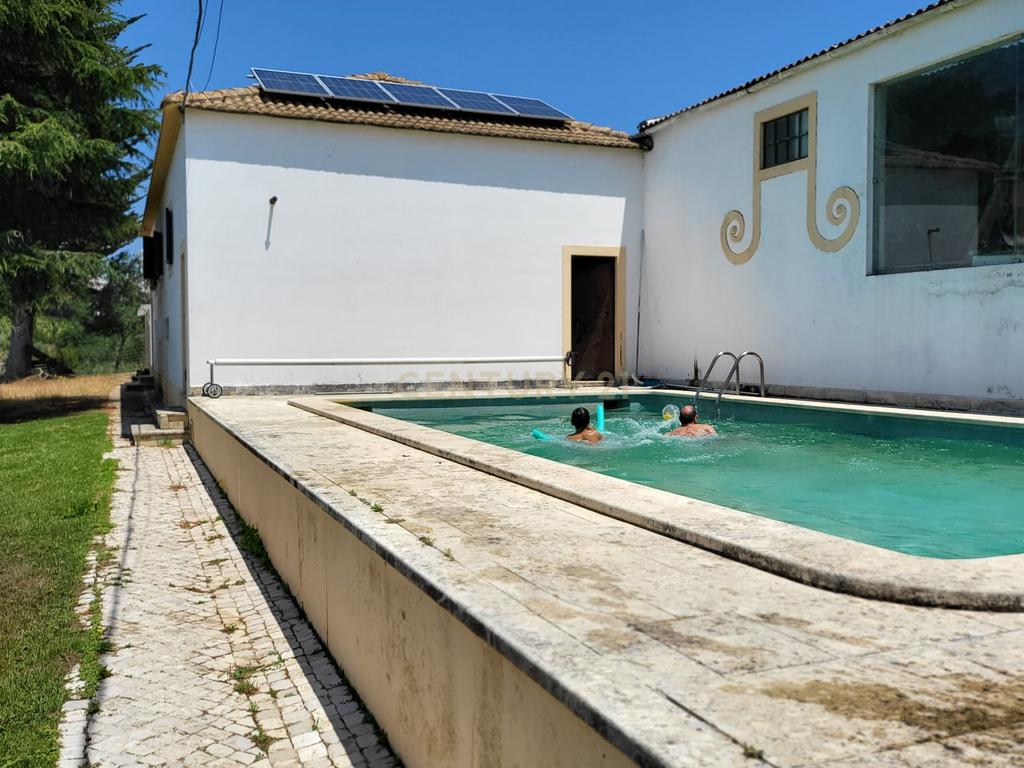 HERDADE DE LUXO MOBILADA A 40 MINUTOS DE LISBOA - Image 33