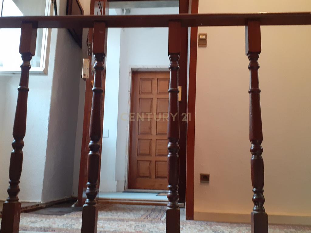 Apartamento T2 -  Av. General Roçadas - Penha de França - Image 3
