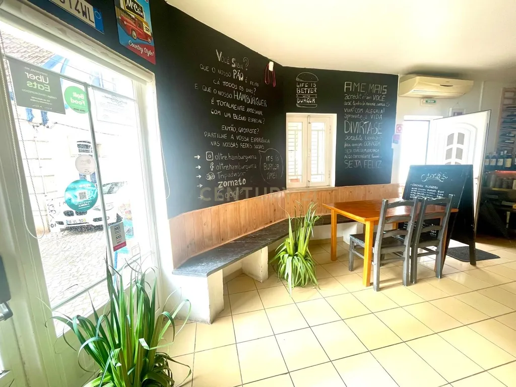 Restaurante em Sesimbra: Oportunidade Única por 375.000€ - Image 2