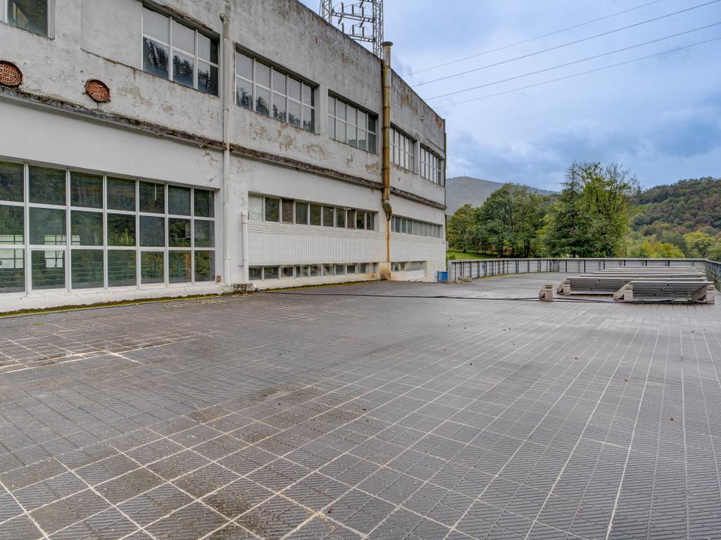 undefined - Image 35