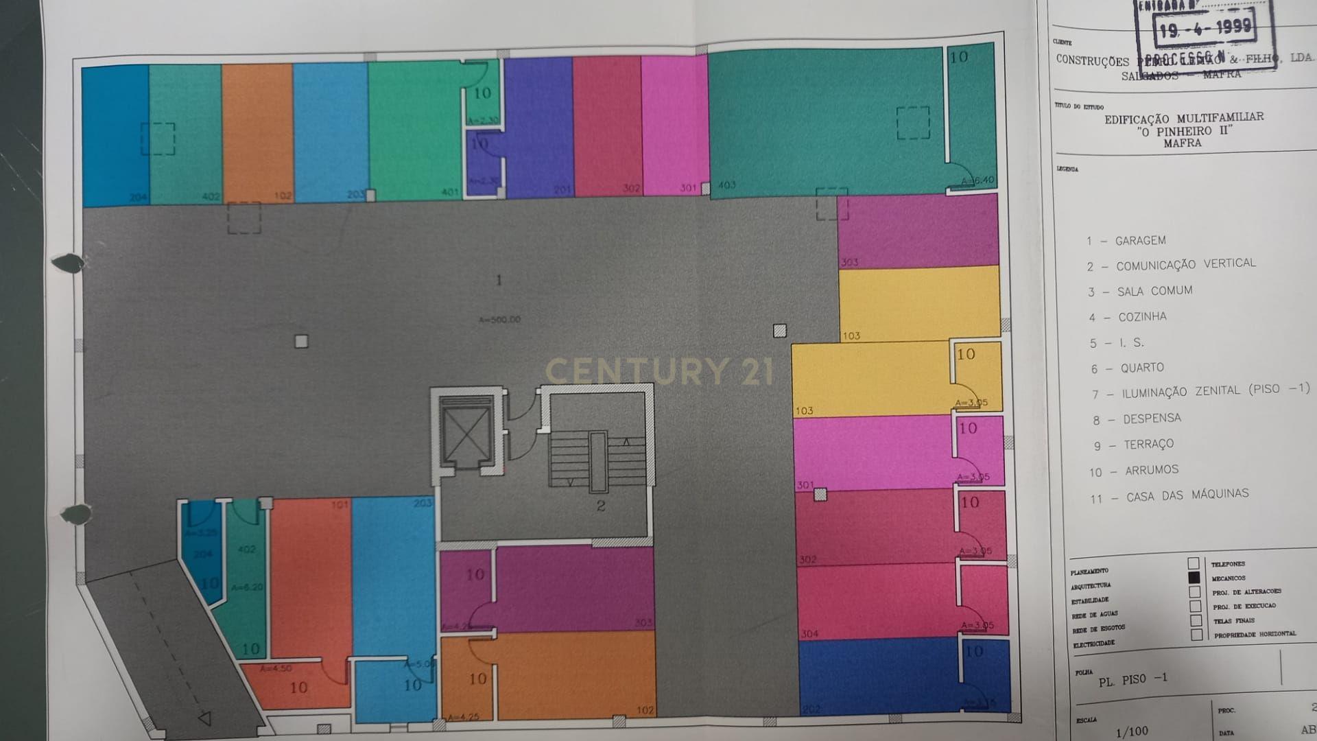 Apartamento T3 Remodelado c/ Garagem Arrecadação | Centro de Mafra - Image 25